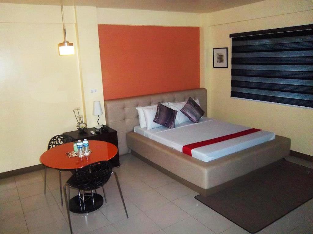 Hotel Cara Lipa City Chambre photo