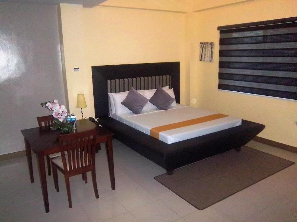 Hotel Cara Lipa City Chambre photo