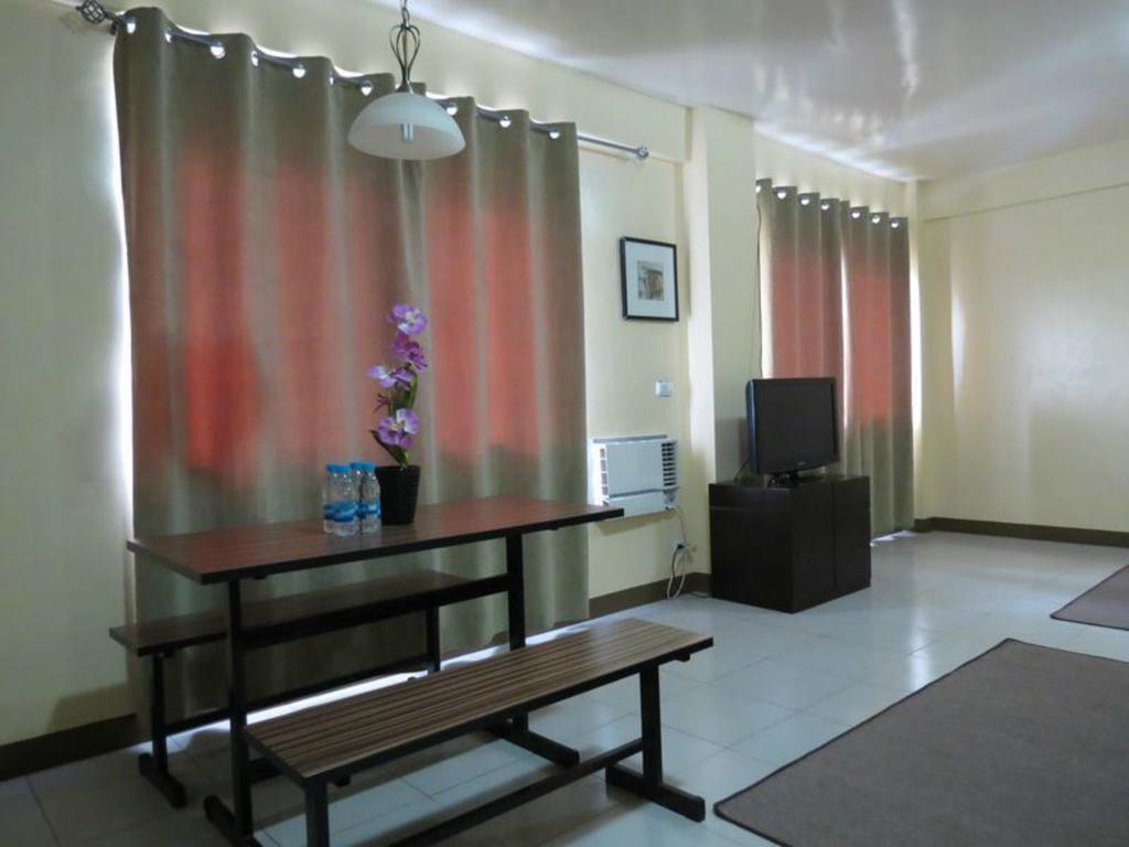 Hotel Cara Lipa City Extérieur photo